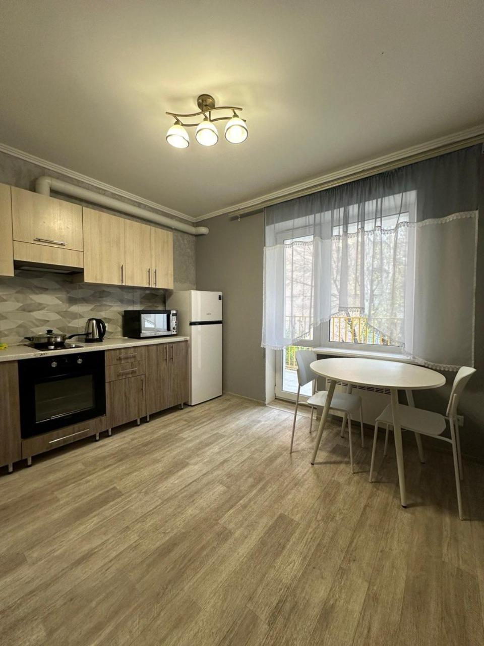 Prospekt Peremogu 10B Apartment Kropîvnîțkîi Exterior foto